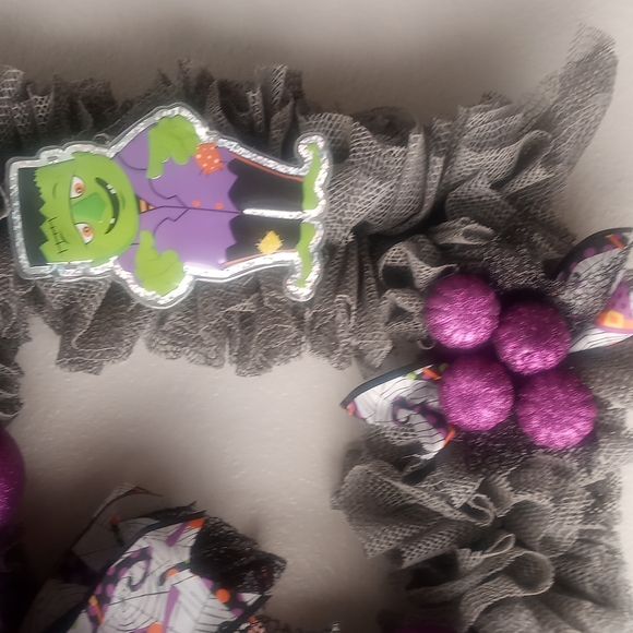 Halloween Square Wreath - Picture 4 of 5